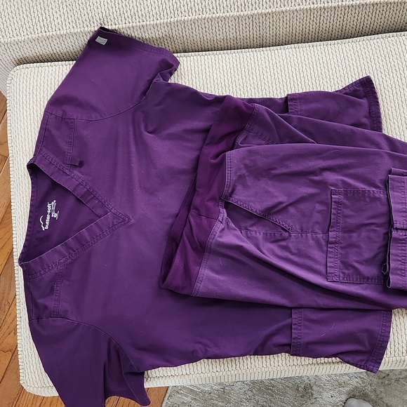 Butter Soft Other - Plumb nurses scrubs. Top and pants, medium